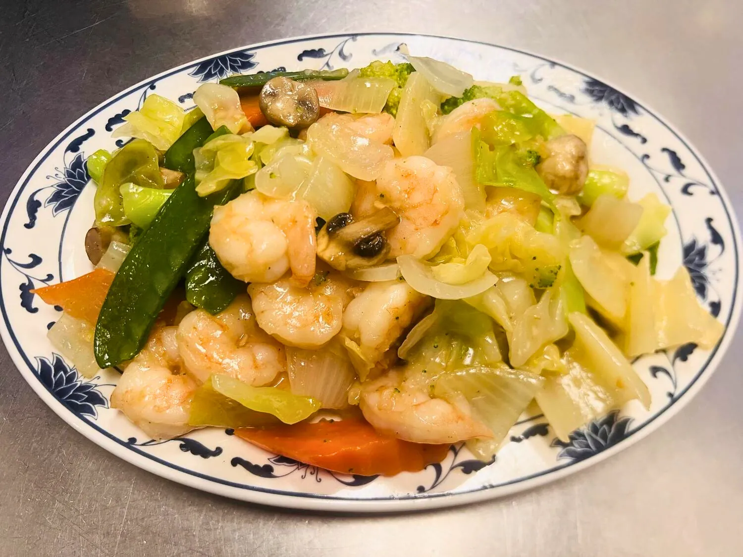 Shrimp chop suey with mixed veggies at Wok's Cookin', a Chinese Restaurant in Castaic